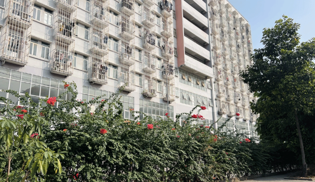 TP.HCM: Danh t&iacute;nh nữ sinh rơi từ tr&ecirc;n cao xuống tử vong ở k&yacute; t&uacute;c x&aacute;, c&ocirc;ng an th&ocirc;ng tin n&oacute;ng vụ việc?