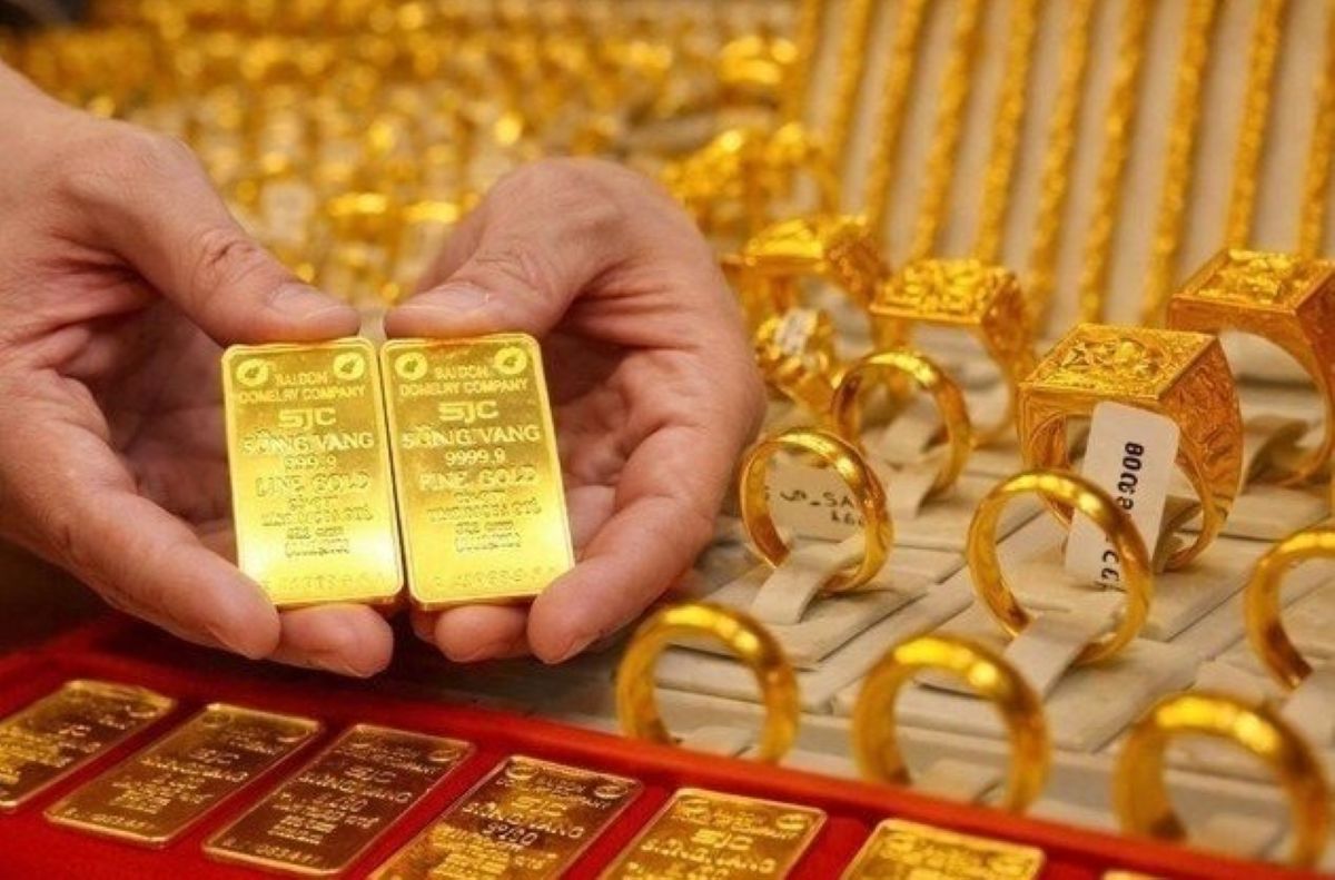 Gi&aacute; v&agrave;ng h&ocirc;m nay 22/4: V&agrave;ng miếng SJC v&agrave;ng nhẫn đồng loạt \'rơi tự do\', người mua lỗ nặng chỉ sau 1 tuần