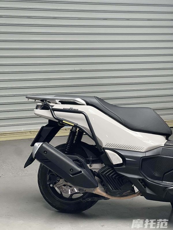Honda ch&iacute;nh thức mở b&aacute;n &lsquo;vua xe ga&rsquo; 150cc mới 'n&eacute;t' hơn Air Blade, xịn như SH, gi&aacute; 62 triệu đồng ảnh 3