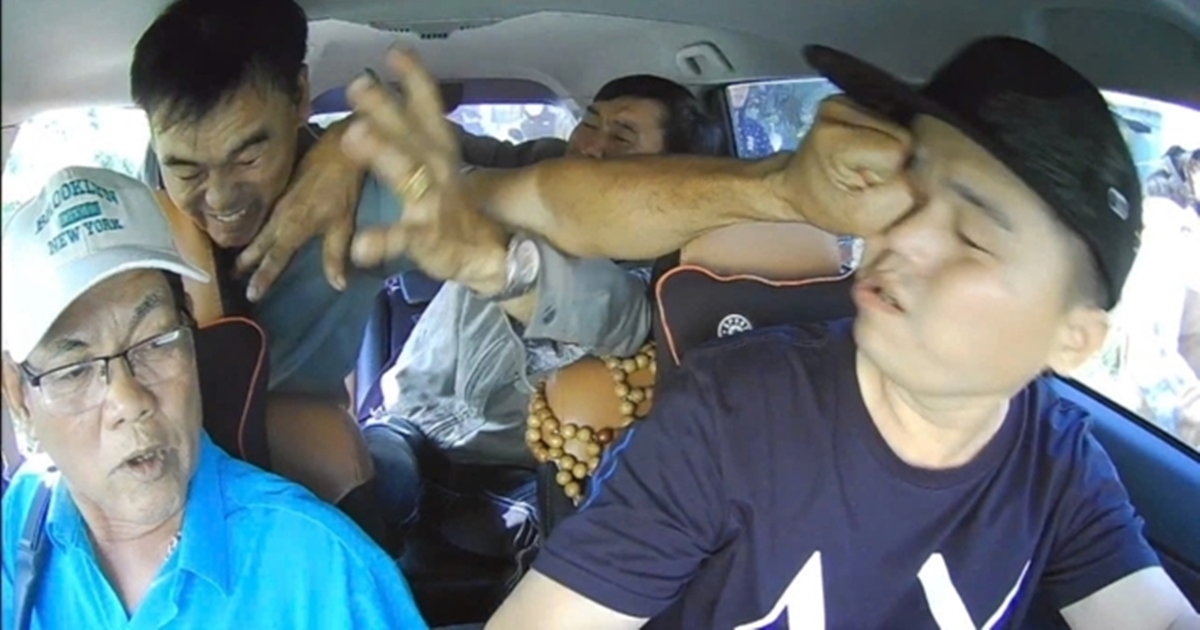 Cần Thơ: T&agrave;i xế bị kh&aacute;ch đấm v&agrave;o mặt khi đang l&aacute;i xe, nguồn cơn m&acirc;u thuẫn g&acirc;y tranh c&atilde;i