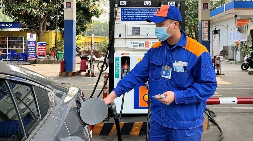 Gi&aacute; xăng dầu trong nước chiều nay 26/4: Dầu diesel, xăng RON 92 v&agrave; RON 95 &lsquo;rẻ như biếu&rsquo;, bảng gi&aacute; &lsquo;đầy b&igrave;nh&rsquo; &ocirc; t&ocirc; KIA