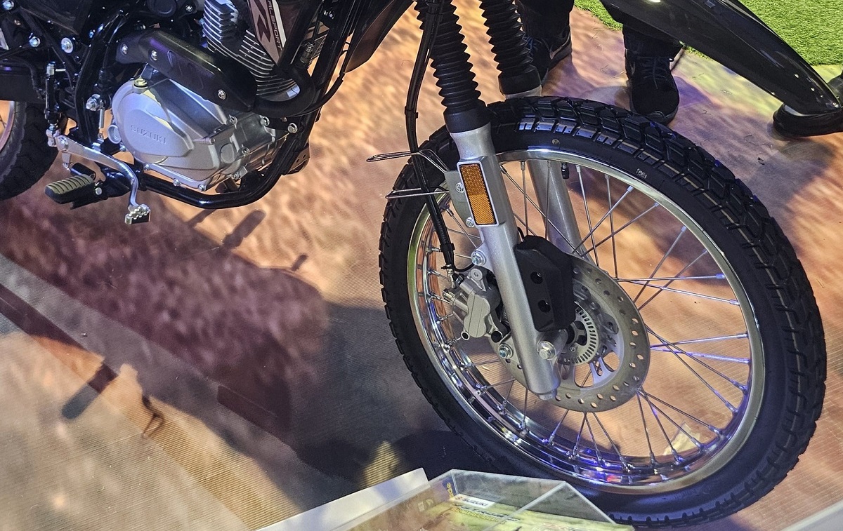 Suzuki ch&iacute;nh thức mở b&aacute;n &lsquo;vua c&ocirc;n tay&rsquo; 162cc mới gi&aacute; 48 triệu đồng: Rẻ hơn Honda Winner R v&agrave; Exciter