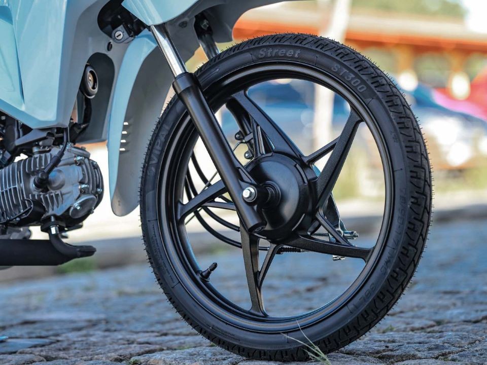 Honda ch&iacute;nh thức ra mắt &lsquo;xe số quốc d&acirc;n&rsquo; 110cc gi&aacute; rẻ mới, thiết kế 'n&eacute;t' hơn Future, trang bị &aacute;t v&iacute;a Wave Alpha v&agrave; RSX ảnh 10