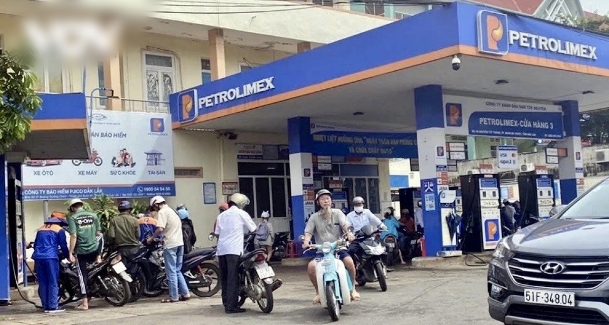 Gi&aacute; xăng dầu tuần n&agrave;y: Đổi lịch chỉnh gi&aacute; mới trước kỳ nghỉ lễ d&agrave;i, tiếp tục giảm, giữ nguy&ecirc;n hay đảo chiều tăng?