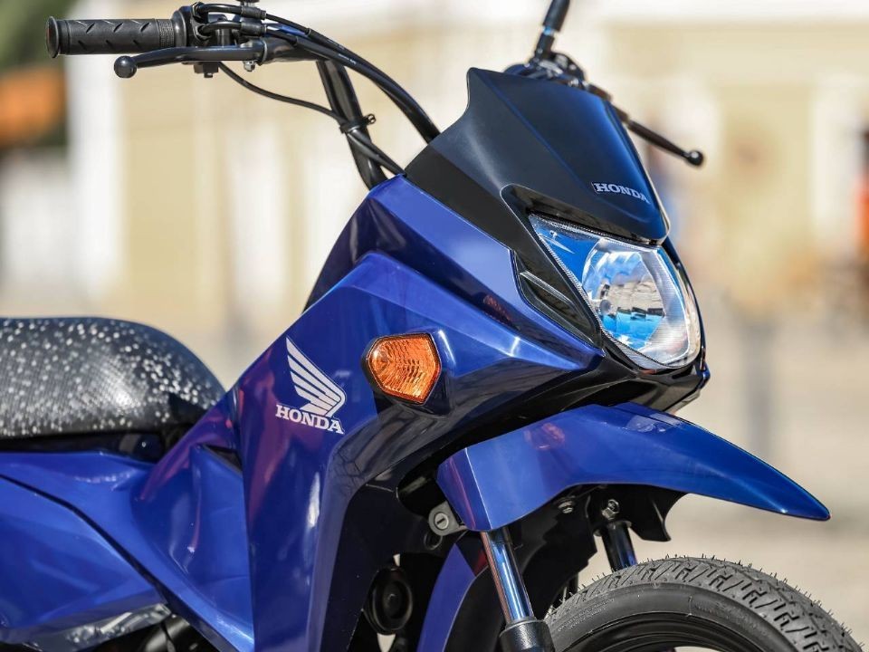 Tin xe hot 28/4: &lsquo;Vua xe ga&rsquo; mới ch&iacute;nh thức ra mắt gi&aacute; chỉ từ 56,3 triệu đồng, trang bị như Honda SH ảnh 2