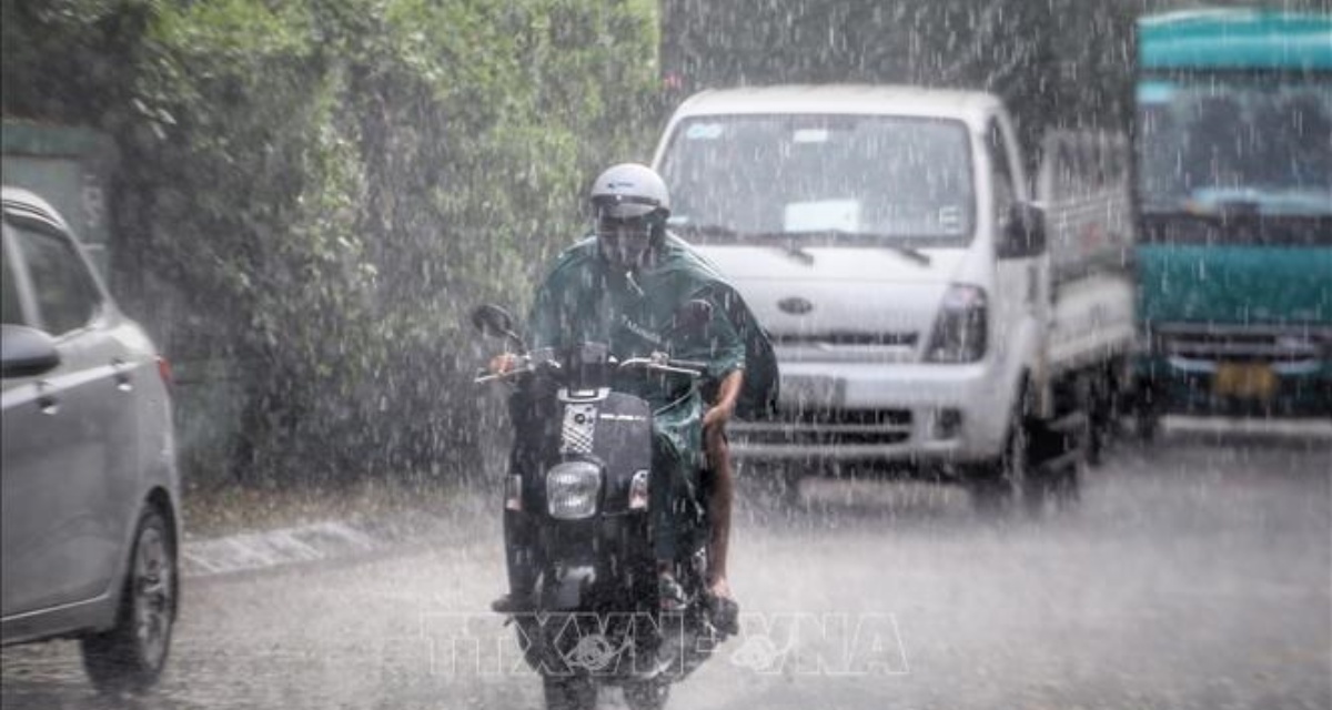 Thời tiết h&ocirc;m nay 29/4: Kh&ocirc;ng kh&iacute; lạnh tr&agrave;n về, cảnh b&aacute;o d&ocirc;ng lốc, H&agrave; Nội v&agrave; nhiều tỉnh th&agrave;nh ra sao? 