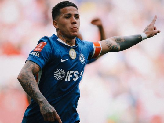 Tin Chuy&ecirc;̉n Nhượng 4/5: Arsenal g&acirc;y sốc v&igrave; Enzo Fernandez, Man City &ldquo;cướp h&agrave;ng&rdquo; MU