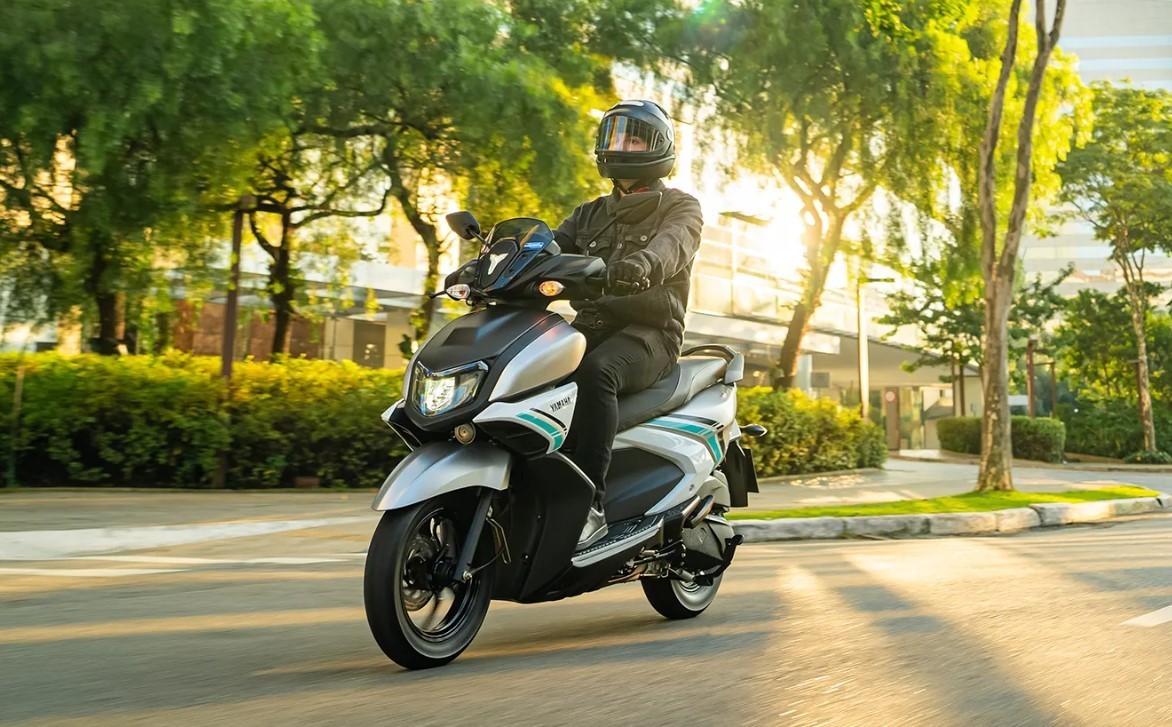 Tin xe trưa 4/5: &lsquo;Vua c&ocirc;n tay&rsquo; mới ph&acirc;n kh&uacute;c tr&ecirc;n Yamaha Exciter v&agrave; Winner R mở b&aacute;n gi&aacute; 43 triệu đồng ảnh 2