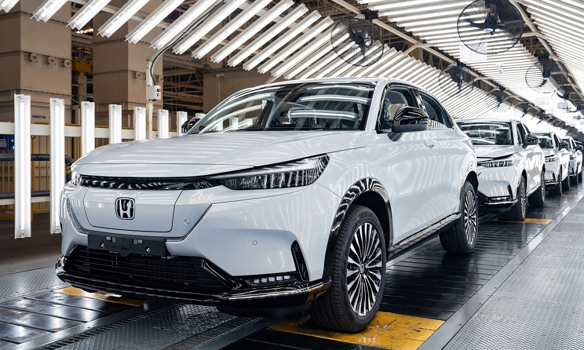 Hủy hết, lỗ nặng: Honda ch&iacute;nh thức đầu h&agrave;ng cuộc đua xe điện?