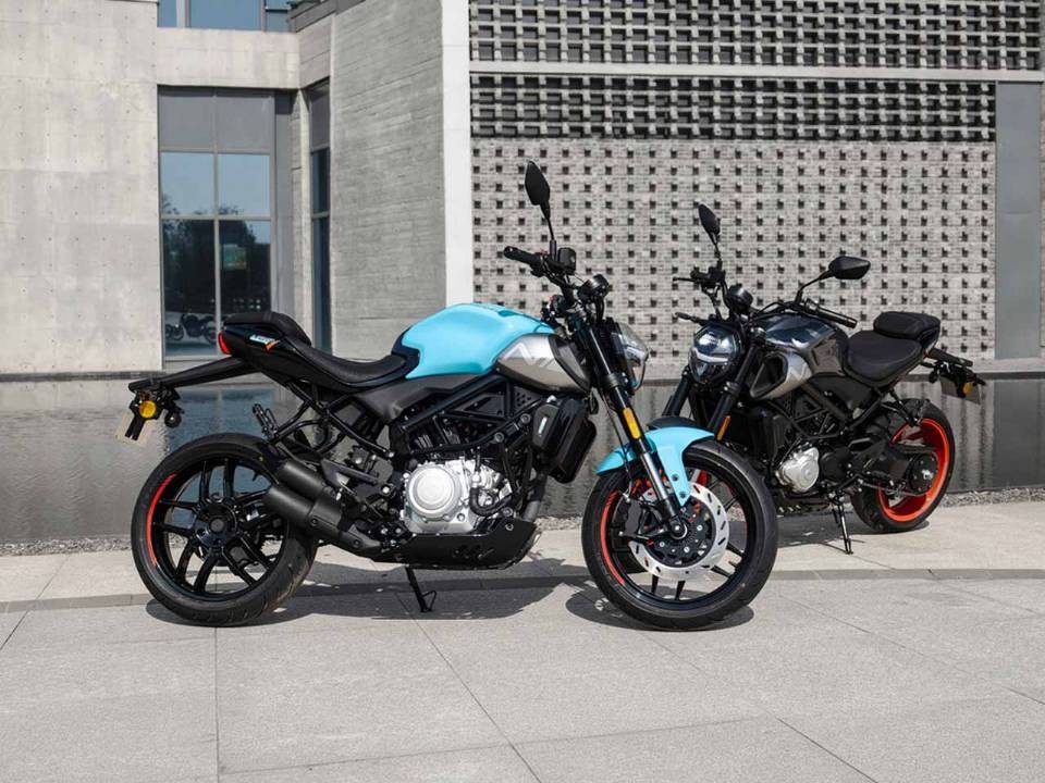 &lsquo;Vua c&ocirc;n tay&rsquo; 125cc mới ch&iacute;nh thức ra mắt với gi&aacute; rẻ: Ph&acirc;n kh&uacute;c kh&aacute;c Yamaha Exciter, c&oacute; ABS 2 k&ecirc;nh &aacute;t v&iacute;a Honda Winner R ảnh 1