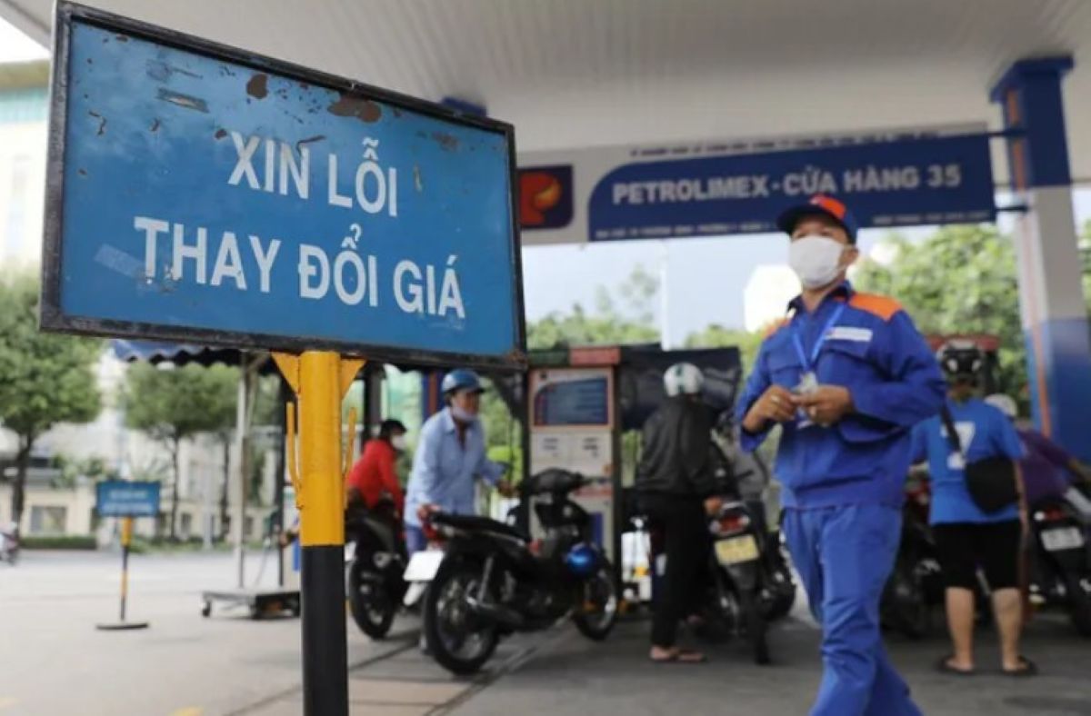 Gi&aacute; xăng dầu h&ocirc;m nay 6/5: Xăng RON 95, dầu diesel c&oacute; thể giảm đ&aacute;ng kể, loạt ch&iacute;nh s&aacute;ch mới được th&ocirc;ng qua