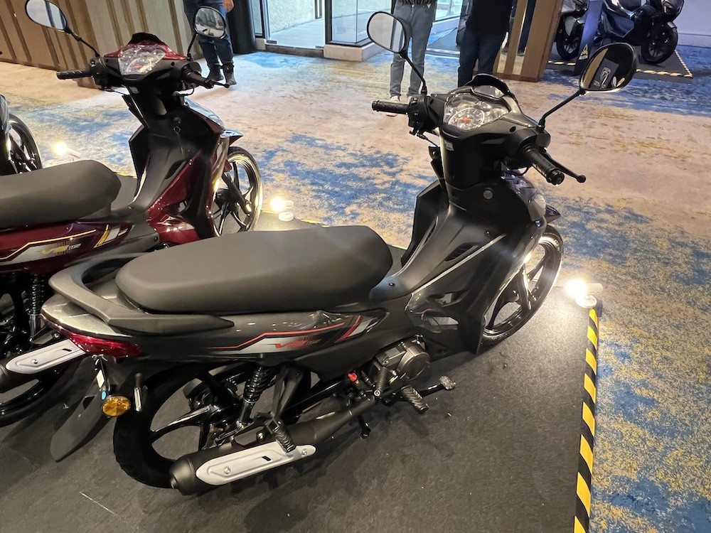 &lsquo;Vua xe số&rsquo; 115cc mới ch&iacute;nh thức mở b&aacute;n gi&aacute; 20 triệu đồng rẻ hơn Honda Future, trang bị &aacute;t v&iacute;a Wave Alpha v&agrave; RSX ảnh 6