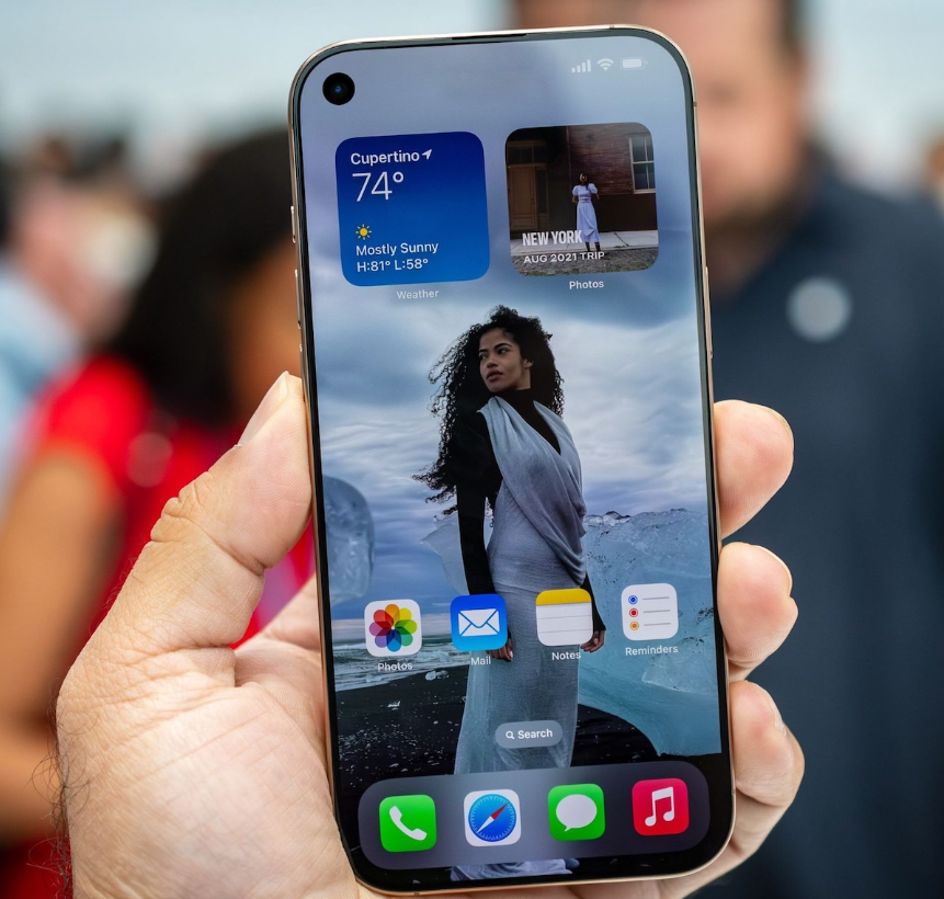 iPhone 18 Pro sẽ c&oacute; thời lượng pin kỷ lục nhờ c&ocirc;ng nghệ m&agrave;n h&igrave;nh LTPO+ thế hệ mới