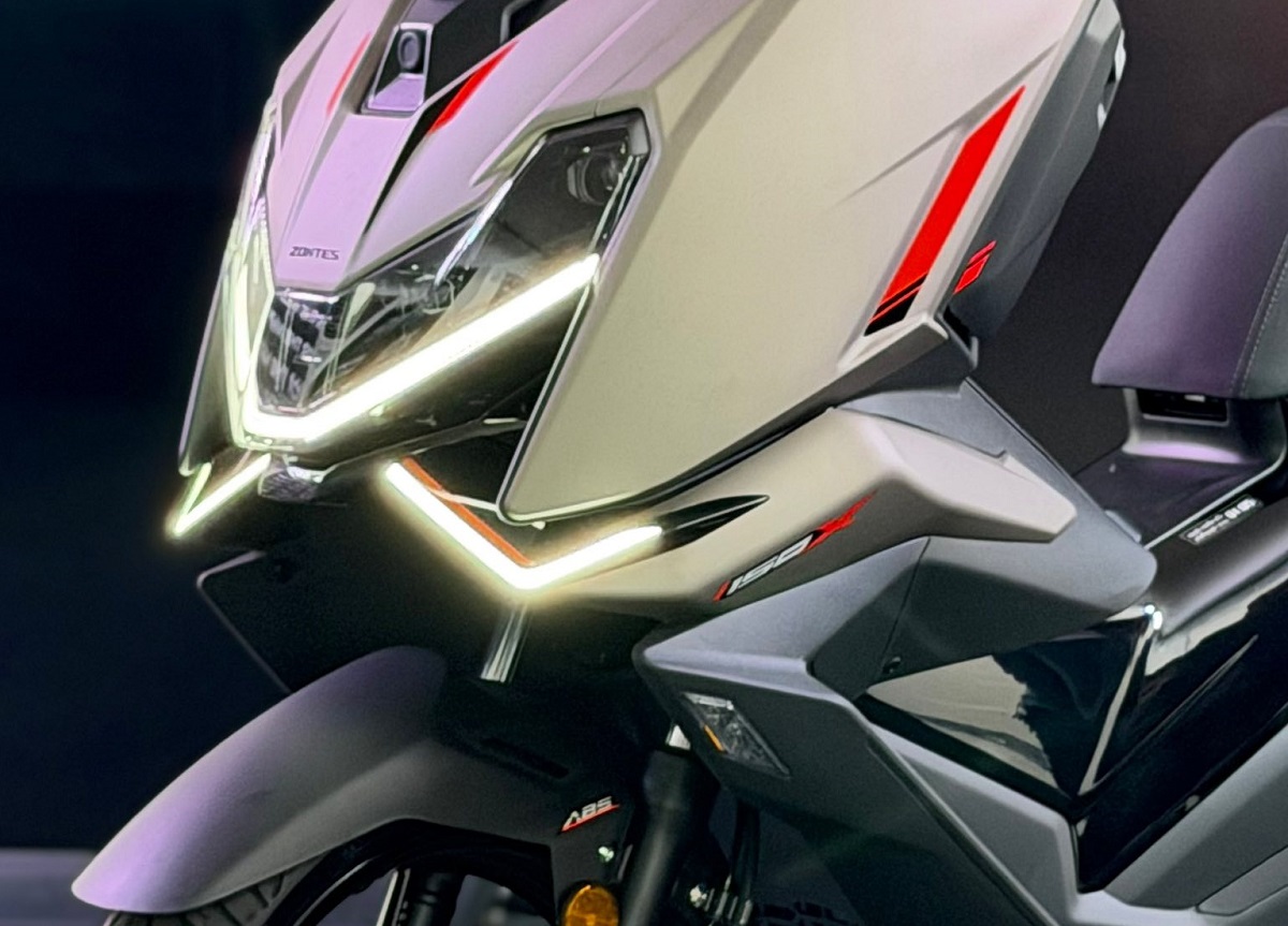 &lsquo;Vua xe ga&rsquo; 150cc mới ch&iacute;nh thức ra mắt gi&aacute; 62 triệu đồng: Thiết kế n&eacute;t hơn Honda Air Blade v&agrave; Vario