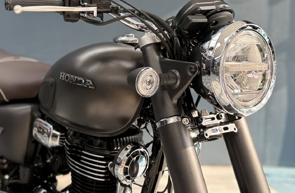 &lsquo;Huyền thoại c&ocirc;n tay&rsquo; kinh điển của Honda ra mắt tại Việt Nam: Đẳng cấp v&agrave;ng son, c&oacute; ABS, gi&aacute; dễ mua