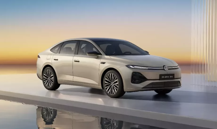Sedan hybrid hạng D nh&agrave; Volkswagen ra mắt: &lsquo;Uống xăng như ngửi&rsquo;, &lsquo;so găng&rsquo; c&ugrave;ng Toyota Camry, Accord