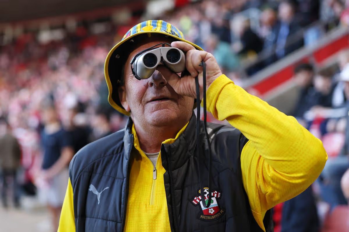 Southampton đối mặt &aacute;n phạt trừ 6 điểm v&igrave; b&ecirc; bối &lsquo;spygate&rsquo;, nguy cơ gi&aacute;ng đ&ograve;n nặng trước trận tranh v&eacute; Ngoại hạng Anh