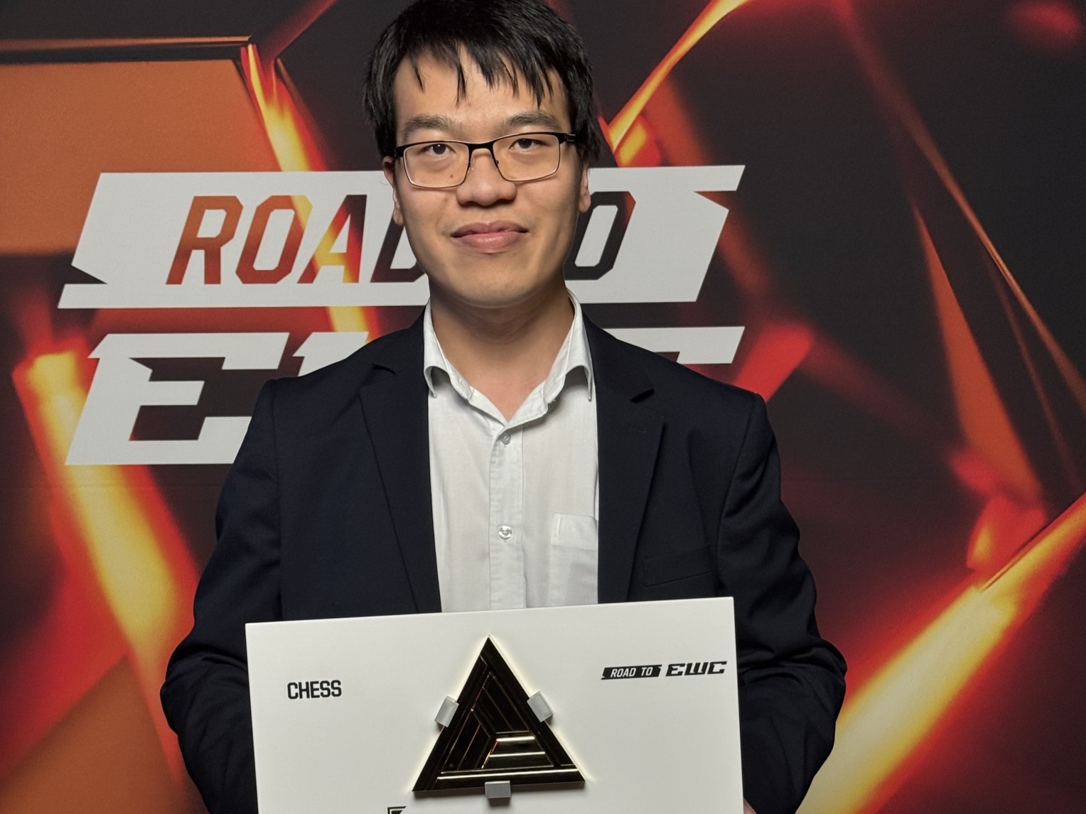 Kỳ thủ số 1 Việt Nam L&ecirc; Quang Li&ecirc;m ch&iacute;nh thức g&oacute;p mặt tại Esports World Cup 2026