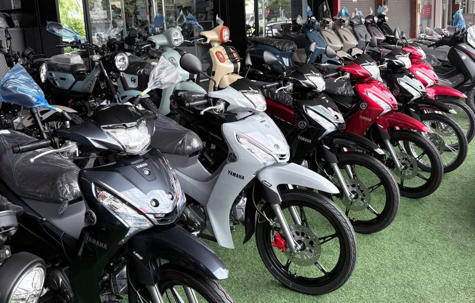 Yamaha ch&iacute;nh thức mở b&aacute;n &lsquo;vua xe số&rsquo; 115cc mới &lsquo;n&eacute;t&rsquo; hơn Honda Future v&agrave; Wave Alpha, gi&aacute; 32,3 triệu đồng