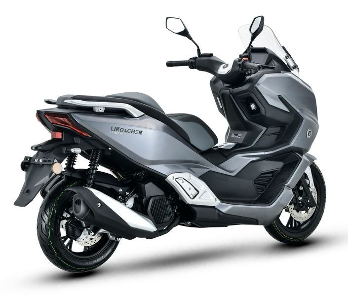 Tin xe trưa 20/5: Ch&iacute;nh thức ra mắt &lsquo;vua xe ga&rsquo; 150cc mới trang bị ngang cơ Honda SH, gi&aacute; rẻ hơn cả Air Blade ảnh 1