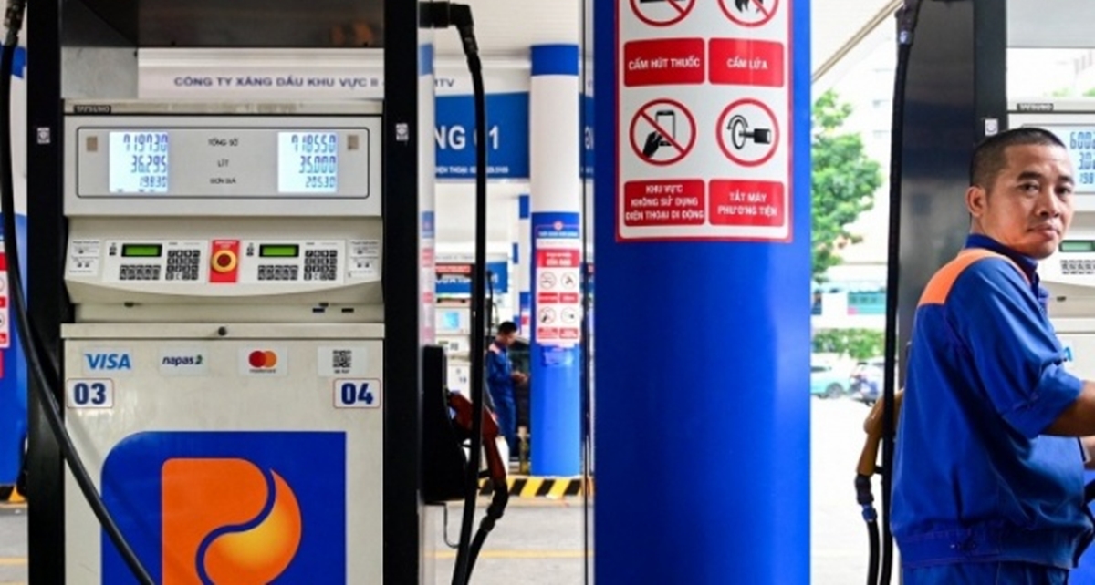 Gi&aacute; xăng dầu h&ocirc;m nay 23/5: RON 95 l&ecirc;n hơn 25.000 đồng/l&iacute;t trước khi &lsquo;khai tử&rsquo;, bảng gi&aacute; Petrolimex, PVOIL