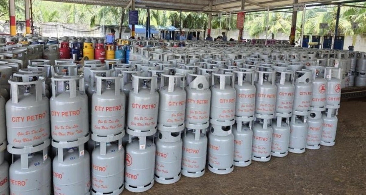 Gi&aacute; gas h&ocirc;m nay 25/5: Gas Petrolimex, PV GAS v&agrave; Saigon Petro duy tr&igrave; trạng th&aacute;i hiếm, ch&ecirc;nh lệch khu vực ph&acirc;n phối