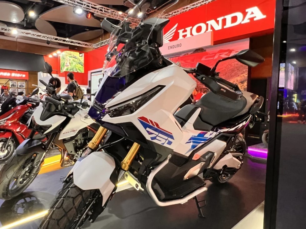 Tin xe hot 27/5: Honda ch&iacute;nh thức ra mắt &lsquo;vua xe ga&rsquo; mới &lsquo;đ&agrave;n em&rsquo; của SH 160i gi&aacute; 59 triệu đồng, trang bị ăn đứt Air Blade ảnh 3