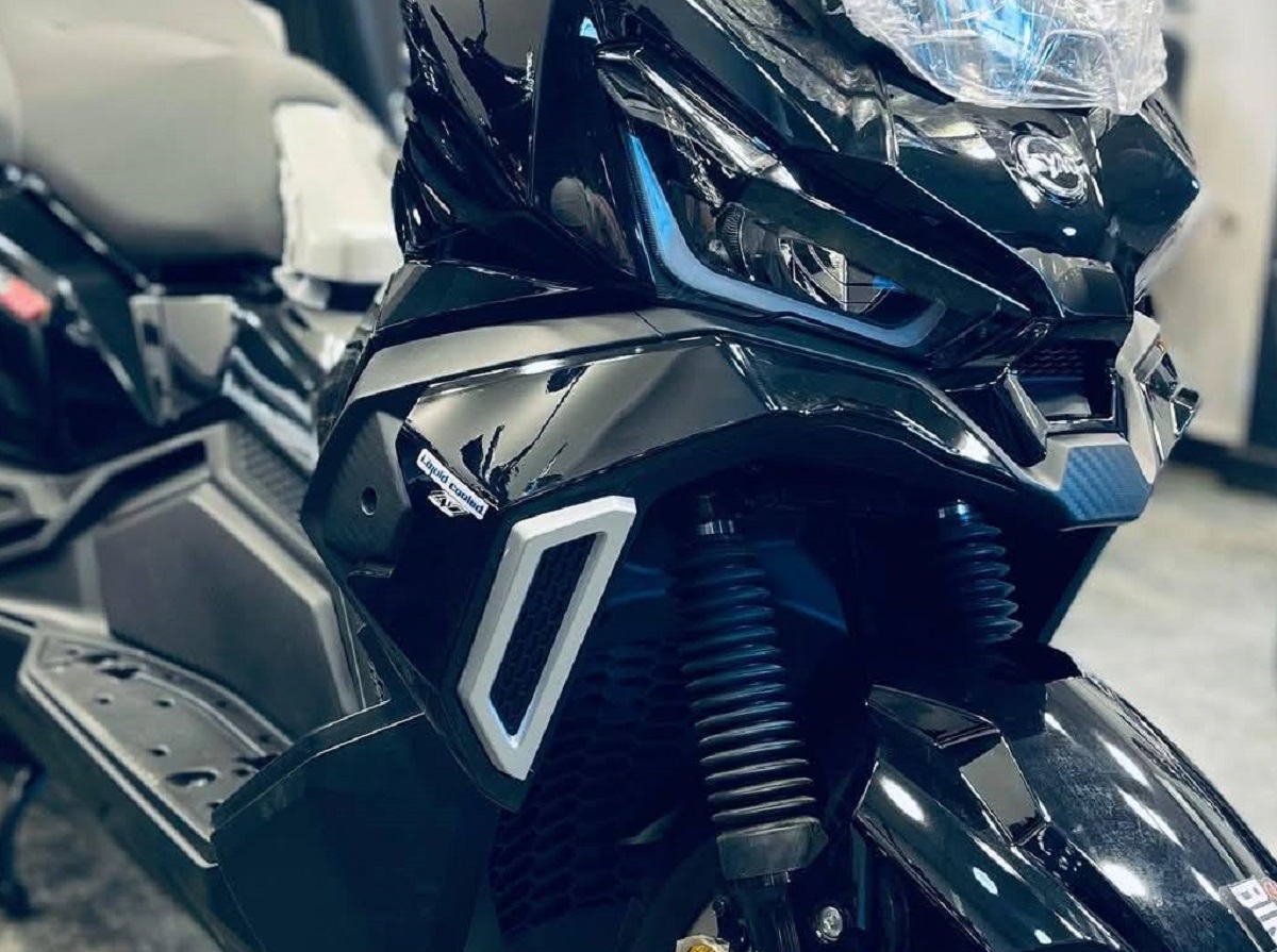 &lsquo;Vua xe ga&rsquo; 175cc mới ch&iacute;nh thức ra mắt gi&aacute; 63 triệu đồng: Được săn đ&oacute;n hơn Honda Air Blade v&agrave; Vario