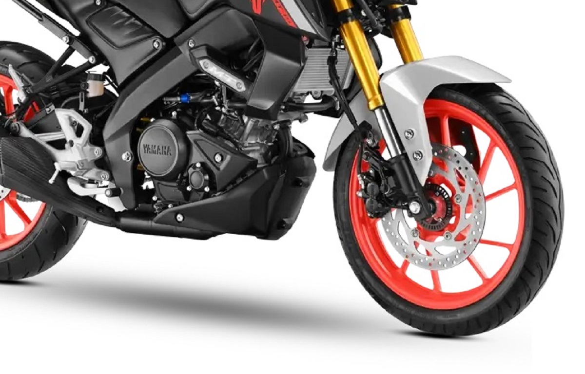 Yamaha ch&iacute;nh thức ra mắt &lsquo;vua c&ocirc;n tay&rsquo; 155cc mới gi&aacute; 41 triệu đồng: Ph&acirc;n kh&uacute;c n&eacute;t hơn Honda Winner R