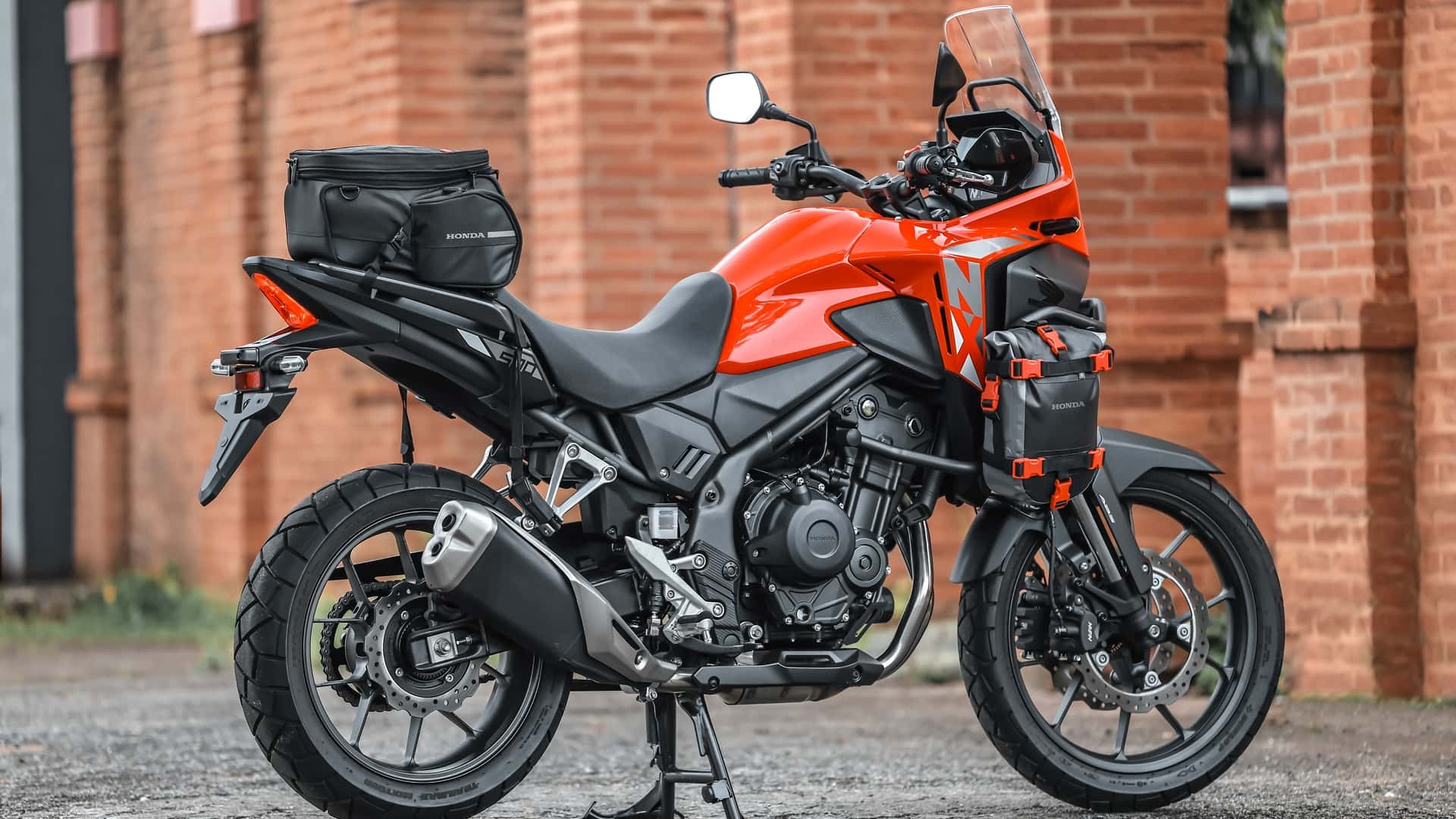 Honda ch&iacute;nh thức ra mắt &lsquo;vua c&ocirc;n tay&rsquo; mới ph&acirc;n kh&uacute;c kh&aacute;c Winner R, c&oacute; ABS k&ecirc;nh đ&ocirc;i vượt trội Yamaha Exciter, gi&aacute; mềm ảnh 3