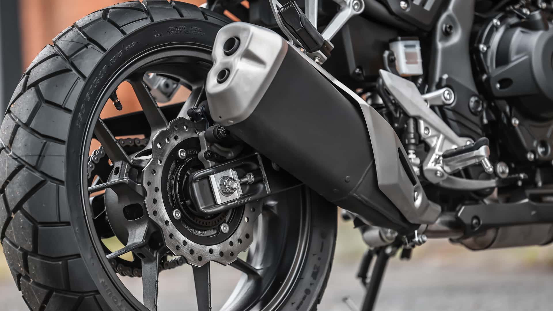 Honda ch&iacute;nh thức ra mắt &lsquo;vua c&ocirc;n tay&rsquo; mới ph&acirc;n kh&uacute;c kh&aacute;c Winner R, c&oacute; ABS k&ecirc;nh đ&ocirc;i vượt trội Yamaha Exciter, gi&aacute; mềm