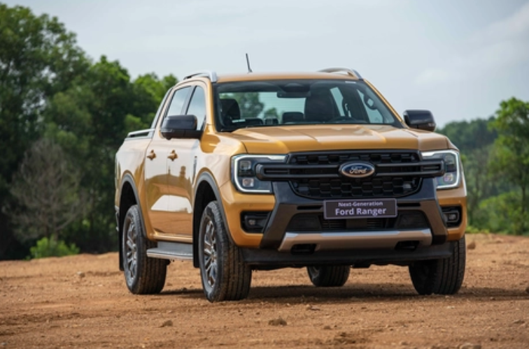 &lsquo;Vua b&aacute;n tải&rsquo; Ford Ranger nhận ưu đ&atilde;i \'khủng\' gần 100 triệu th&aacute;ng 6 n&agrave;y: Thời điểm v&agrave;ng &lsquo;xuống tiền&rsquo;