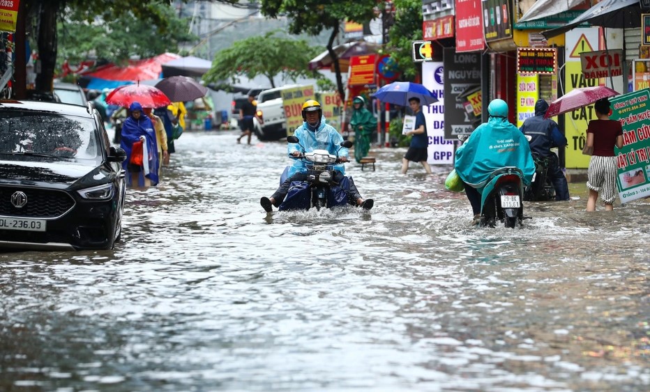 Dự b&aacute;o thời tiết ng&agrave;y 8/6 tr&ecirc;n cả nước? Thời điểm xuất hiện kh&ocirc;ng kh&iacute; lạnh, miền Bắc c&oacute; mưa to đến rất to