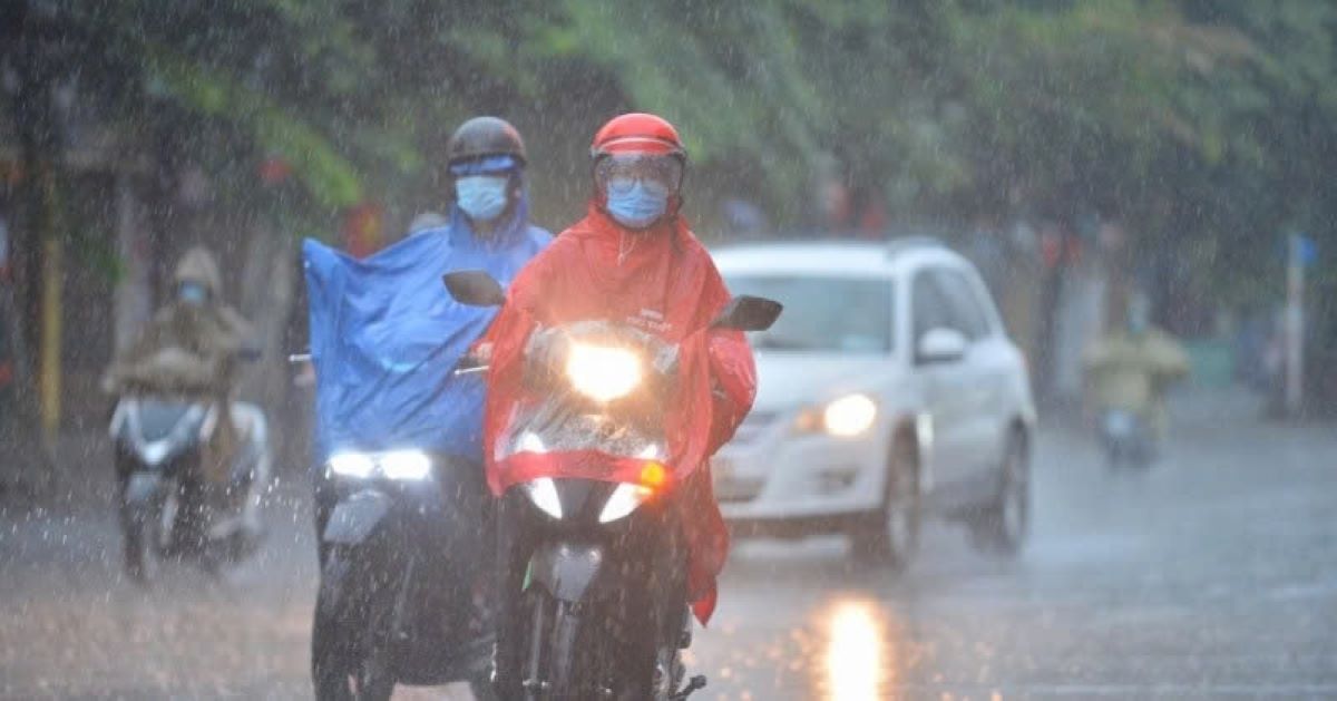 Kh&ocirc;ng kh&iacute; lạnh tr&agrave;n xuống chiều tối 8/6: Danh s&aacute;ch khu vực đ&oacute;n mưa lớn dồn dập, giảm nhiệt cực nhanh