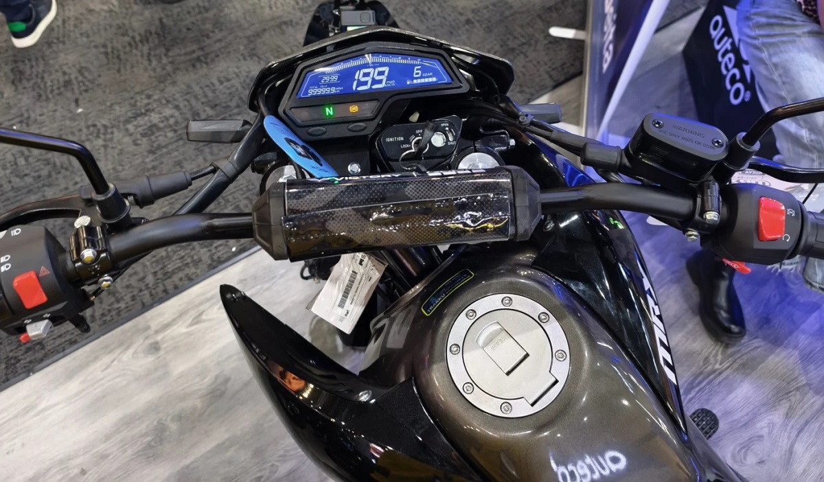 &lsquo;Vua c&ocirc;n tay&rsquo; 200cc mới ch&iacute;nh thức ra mắt gi&aacute; 69 triệu đồng: Kh&aacute;c biệt Honda Winner R v&agrave; Exciter 155