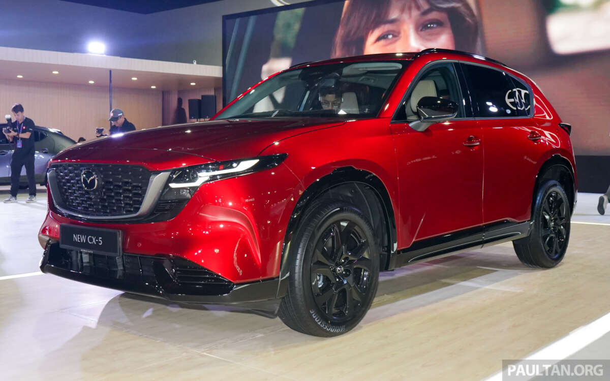 Mazda CX-5 thế hệ mới tr&igrave;nh l&agrave;ng: Chuyển sang động cơ 2.5L mild-hybrid, tăng \'sức &eacute;p\' l&ecirc;n Honda CR-V