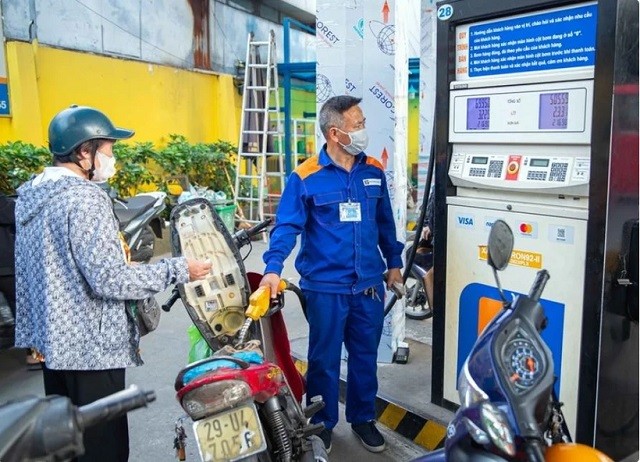 Tin xe hot 11/6: Đối thủ &lsquo;một 9 một 10&rsquo; với Honda SH 160i ch&iacute;nh thức ra mắt với thiết kế đẹp m&ecirc; ly, gi&aacute; cạnh tranh ảnh 2