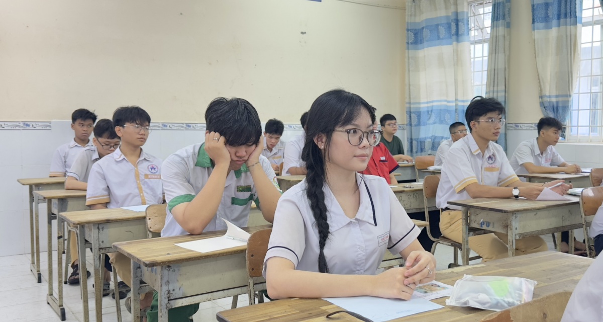 M&ocirc;n Ngữ văn tốt nghiệp THPT 2026 ghi nhận 8 th&iacute; sinh bị đ&igrave;nh chỉ, hội đồng thi l&ecirc;n tiếng