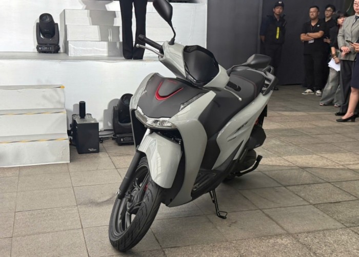Tin xe trưa 12/6: Đối thủ &lsquo;đồng hương&rsquo; của Honda Vario ch&iacute;nh thức ra mắt, được săn đ&oacute;n v&igrave; gi&aacute; rẻ như Vision ảnh 3