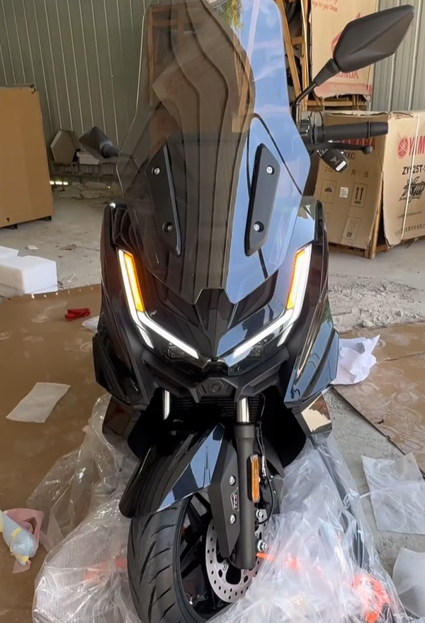 Ch&iacute;nh thức ra mắt &lsquo;vua xe ga&rsquo; 244cc mới trang bị &lsquo;đỉnh&rsquo; hơn Honda SH, gi&aacute; 62 triệu đồng ngang Air Blade ảnh 1