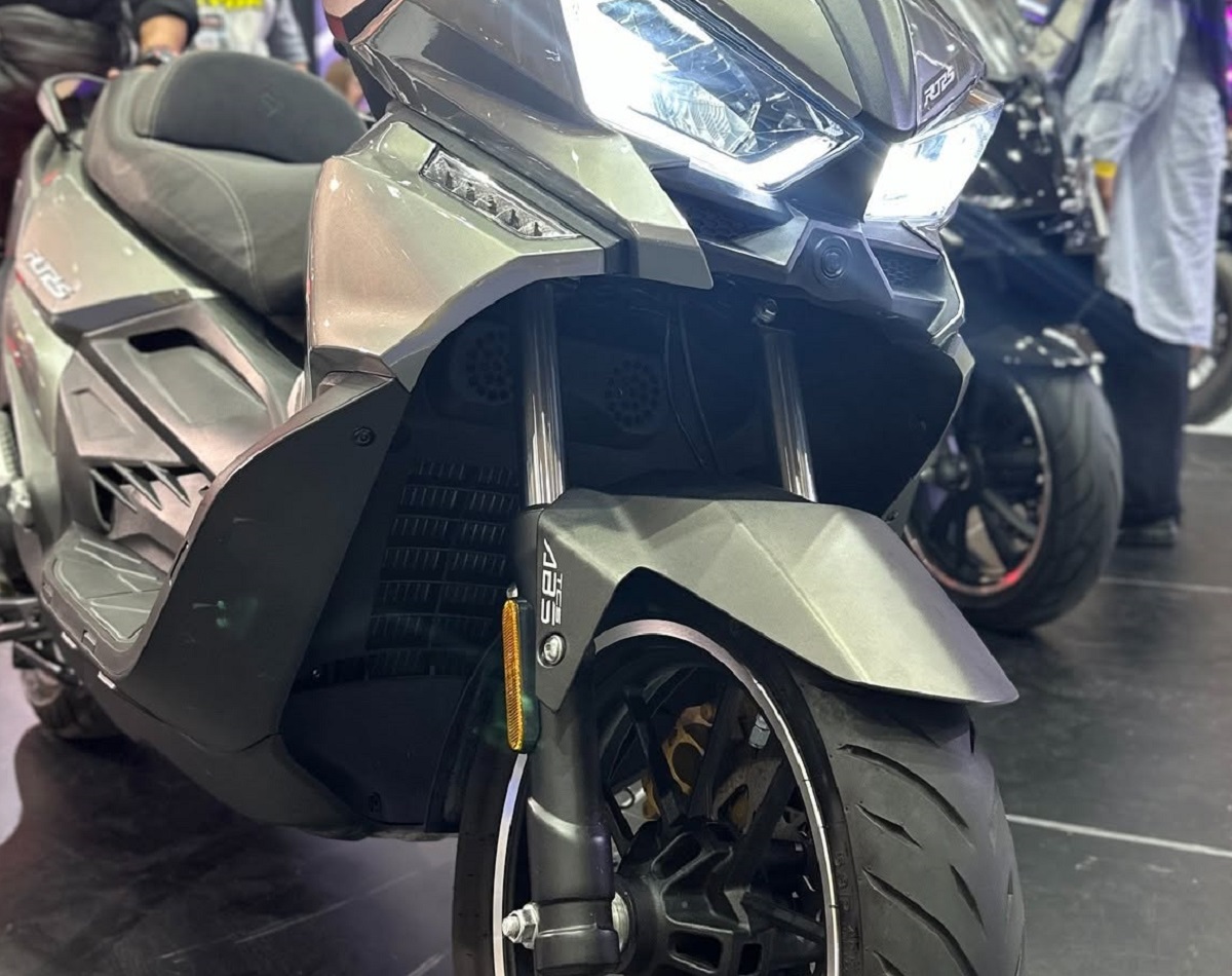 &lsquo;Vua xe ga&rsquo; mới ch&iacute;nh thức ra mắt gi&aacute; 78 triệu đồng: Hạ \'knock-out\' Honda SH v&agrave; SH Mode v&igrave; qu&aacute; chất