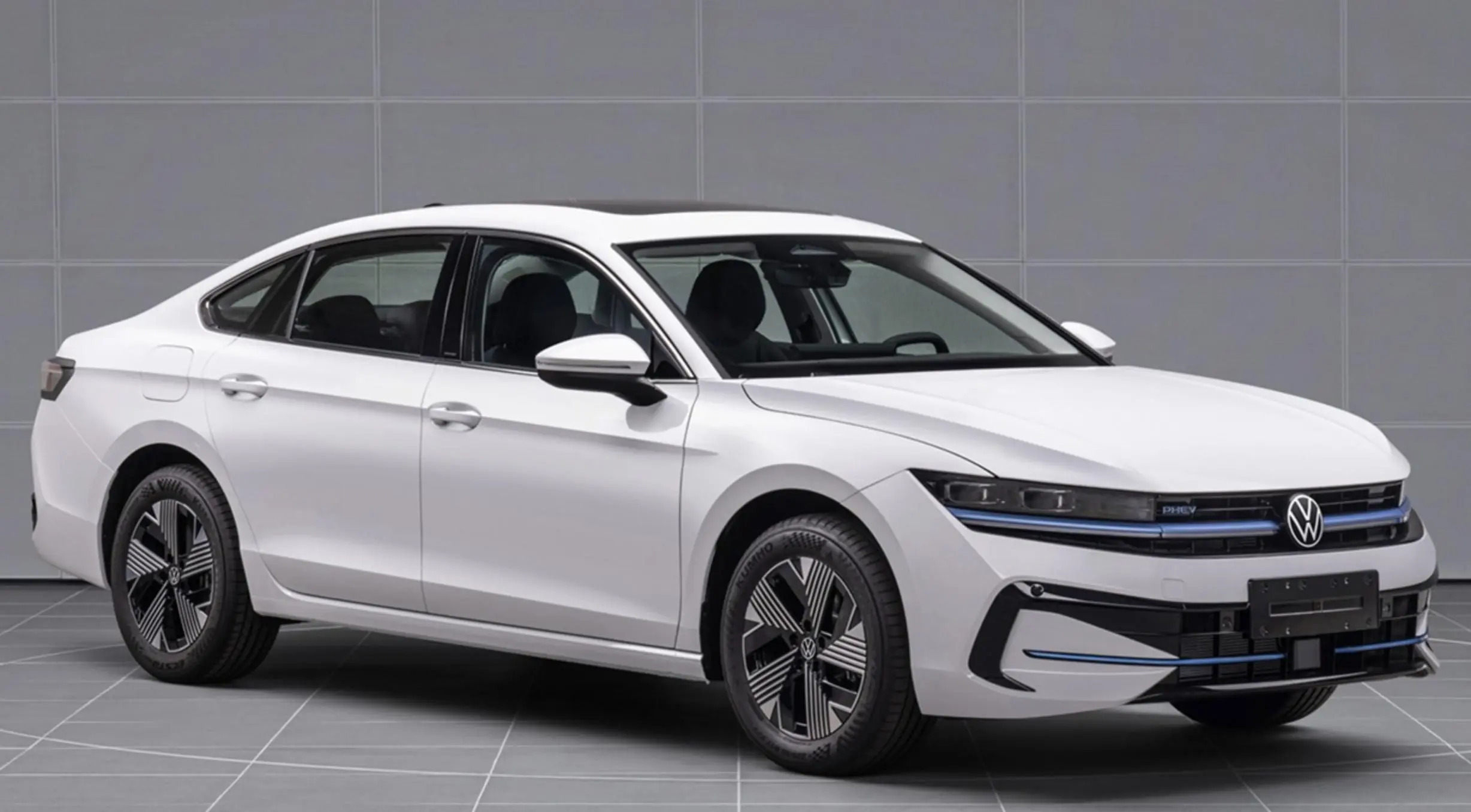 Volkswagen chốt lịch ra mắt bộ đ&ocirc;i PHEV mới: Chạy tới 1.510 km/lần sạc, c&oacute; Highway NOA \'đe nẹt\' Toyota Camry Hybrid
