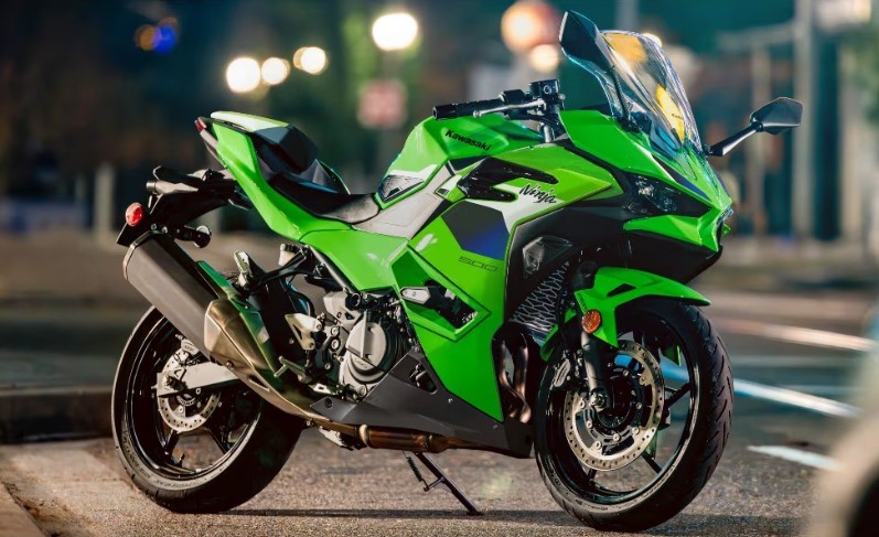 Cao cấp hơn Yamaha Exciter v&agrave; Honda Winner R, &lsquo;vua c&ocirc;n tay&rsquo; mới của Nhật ch&iacute;nh thức ra mắt với gi&aacute; hấp dẫn ảnh 1