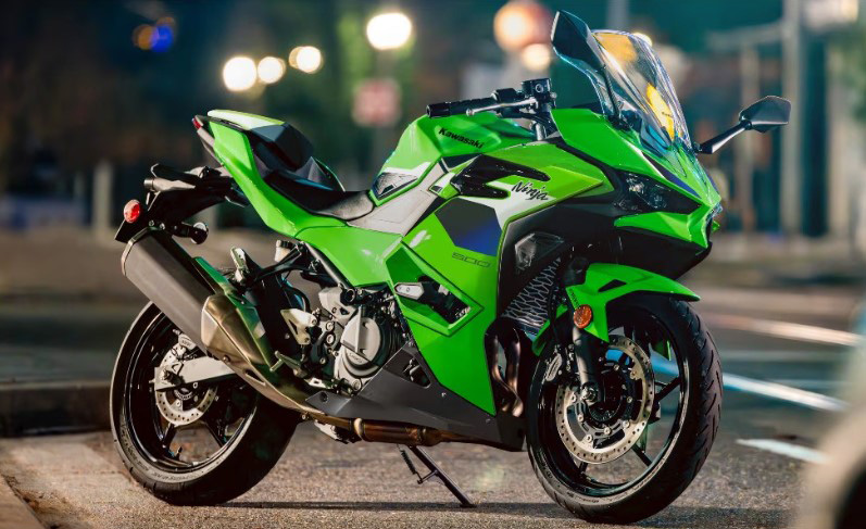 Cao cấp hơn Yamaha Exciter v&agrave; Honda Winner R, &lsquo;vua c&ocirc;n tay&rsquo; mới của Nhật ch&iacute;nh thức ra mắt với gi&aacute; hấp dẫn