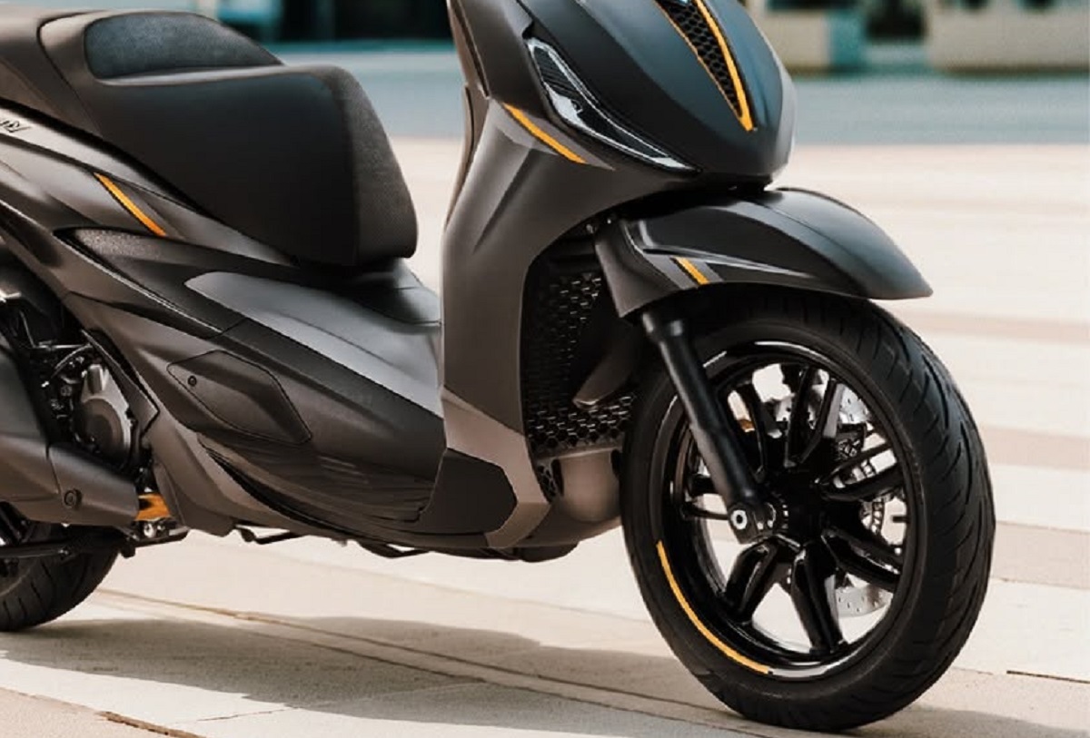&lsquo;Huyền thoại xe ga&rsquo; mới &lsquo;Made in Italy&rsquo; ch&iacute;nh thức thức ra mắt: Khắc chế cứng Honda SH, gi&aacute; hấp dẫn