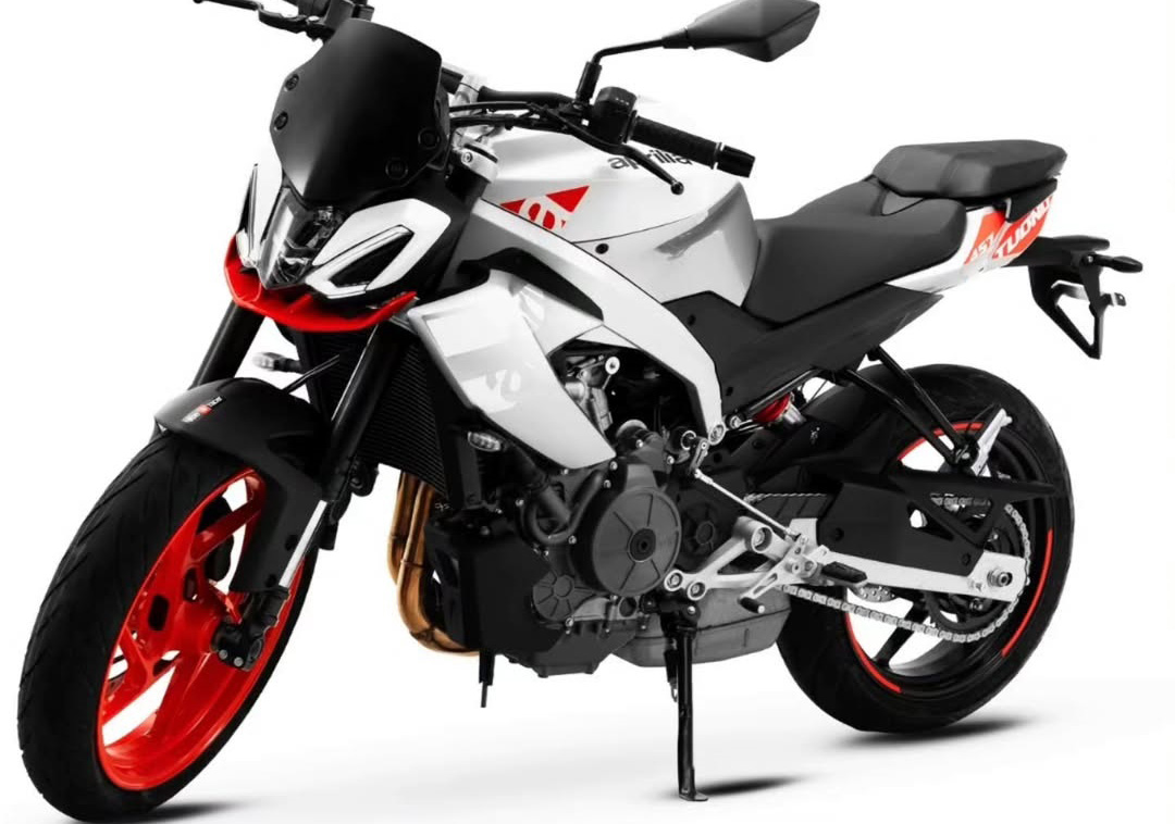 &lsquo;Huyền thoại c&ocirc;n tay&rsquo; mới ch&iacute;nh thức ra mắt: Ph&acirc;n kh&uacute;c kh&aacute;c Yamaha Exciter v&agrave; Honda Winner R, gi&aacute; rẻ so với trang bị