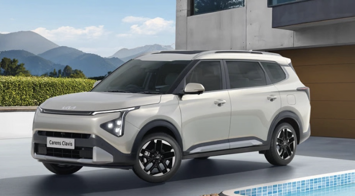 Điểm tin &ocirc; t&ocirc; 23/6: Kia Carens bản thuần điện mới lộ diện, Hyundai Tucson giảm s&acirc;u cả trăm triệu