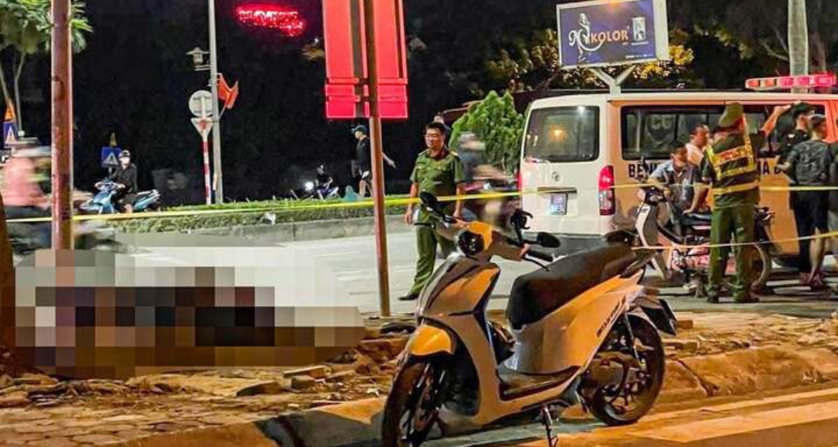 Hiện trường 2 vụ tai nạn xe m&aacute;y ở H&agrave; Nội: 3 người tử vong đ&ecirc;m, t&igrave;nh trạng 2 nạn nh&acirc;n bị thương hiện tại?