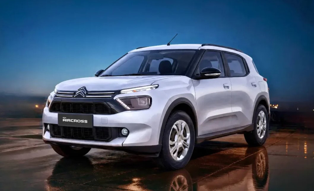Qu&ecirc;n Honda SH đi, mẫu &ocirc; t&ocirc; SUV &lsquo;b&igrave;nh d&acirc;n&rsquo; mới của Ph&aacute;p ch&iacute;nh thức ra mắt gi&aacute; 220 triệu đồng, rẻ hơn Hyundai Grand i10