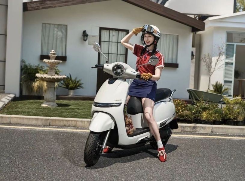 &lsquo;Xe ga quốc d&acirc;n&rsquo; mới ch&iacute;nh thức ra mắt: Thiết kế &lsquo;n&eacute;t&rsquo; hơn Honda SH Mode, c&oacute; phanh ABS, gi&aacute; 37 triệu đồng rẻ như Vision ảnh 6